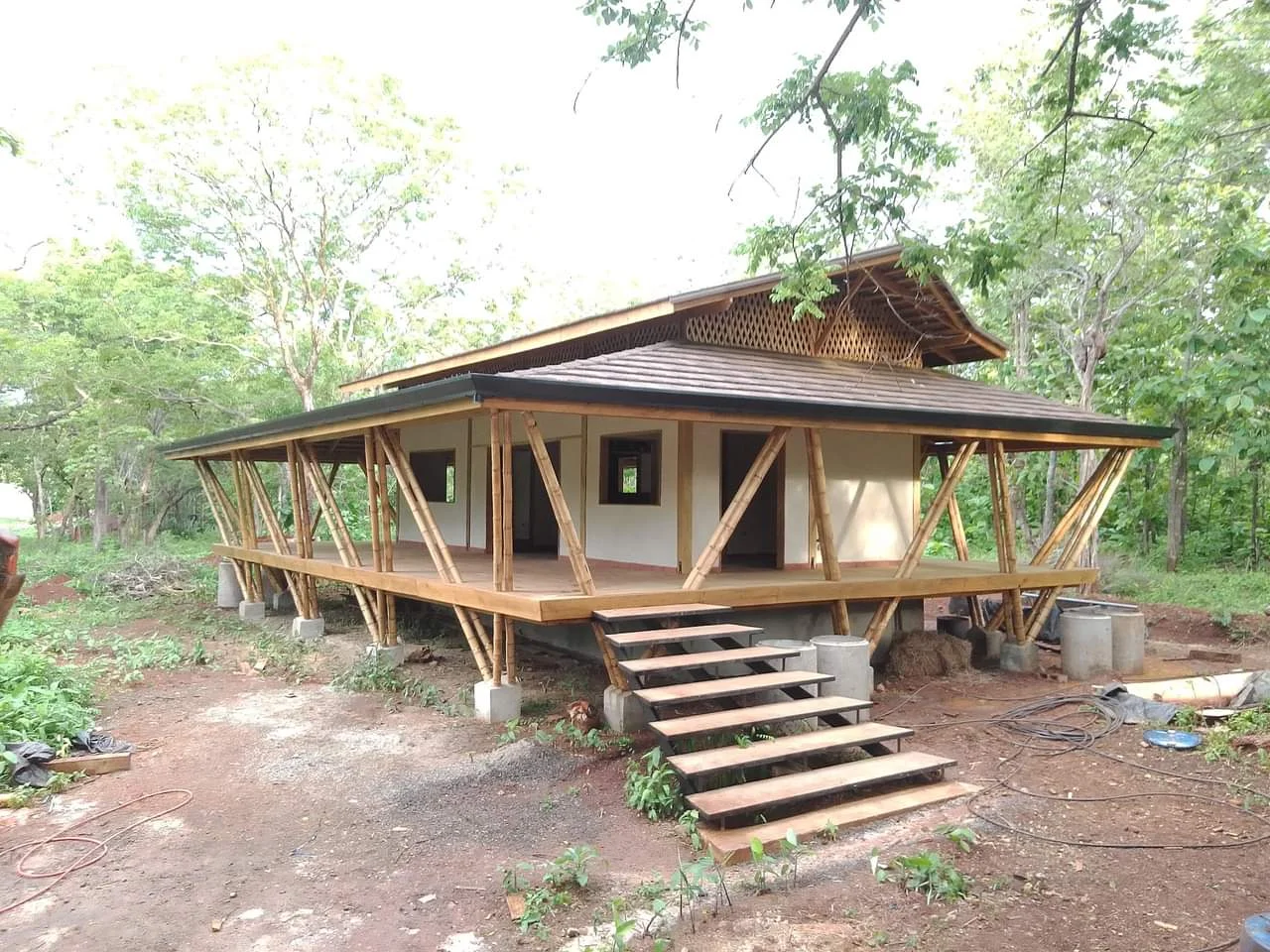 Casas en todos los estilos — proyecto de Constructora Serrano Prado